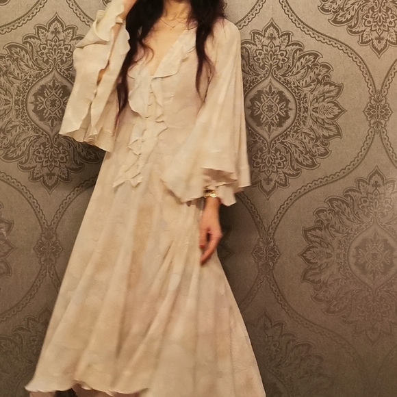 NWOT BCBG MaxAzria silk blend dress - Picture 5 of 13